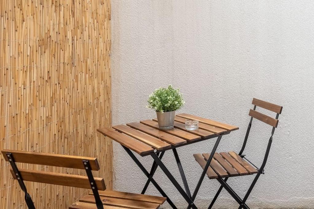 Modern Rustic Apartment In Graca Lisbon Luaran gambar